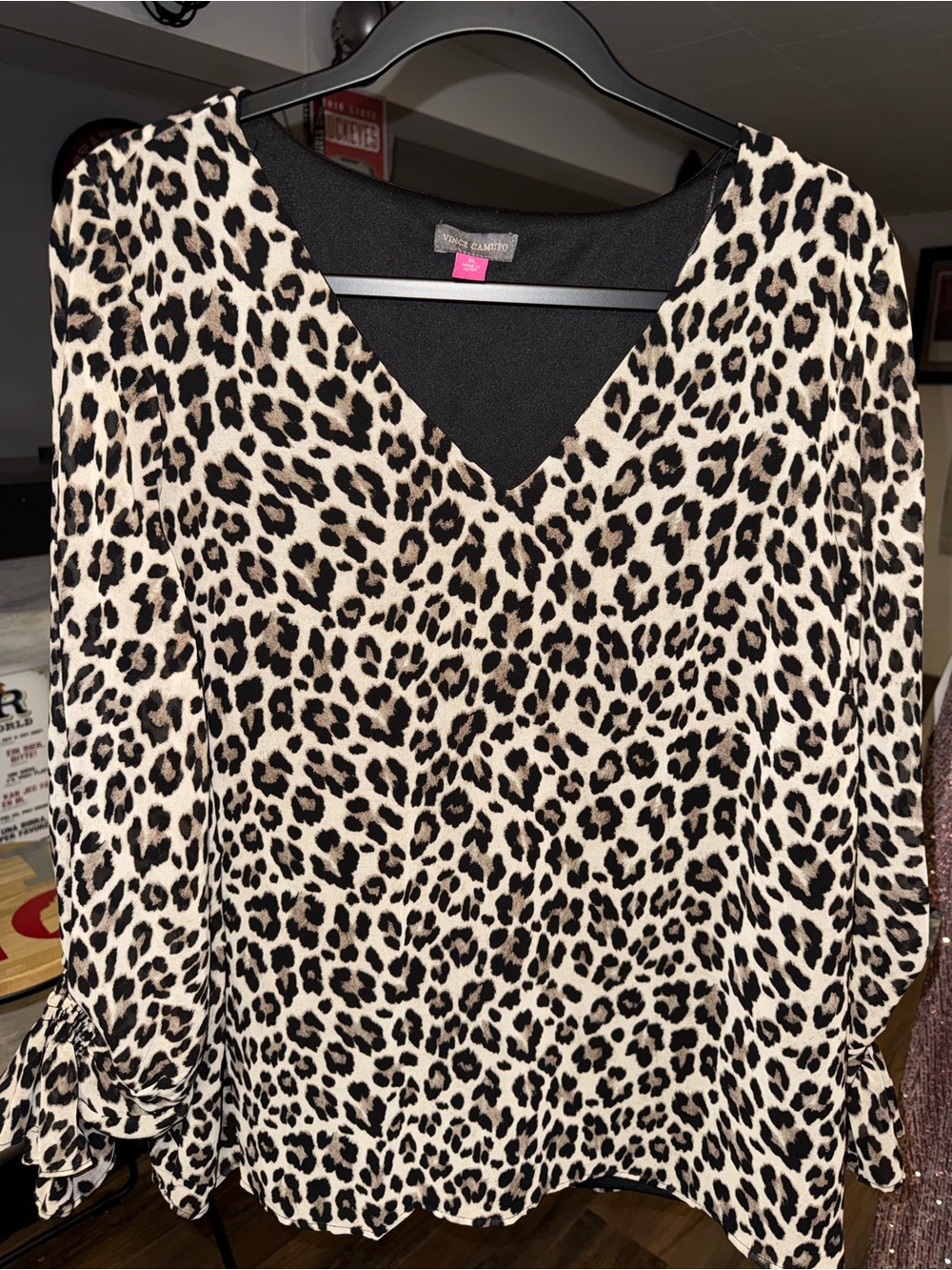 Vince Camuto NWT XL Leopard Print Blouse Ruffle Bell Sleeve V Neck $79